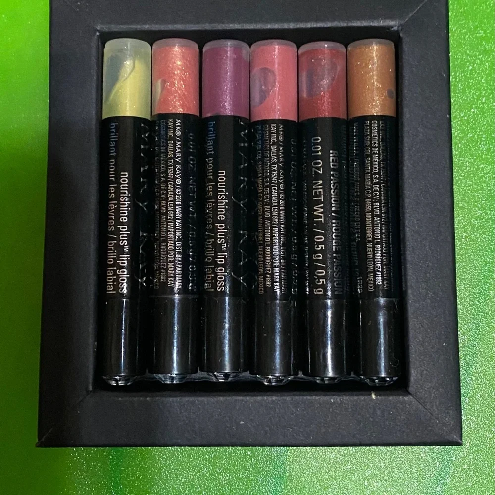 Mary Kay Nourishine Plus Lip Gloss Assorted 6 Pc